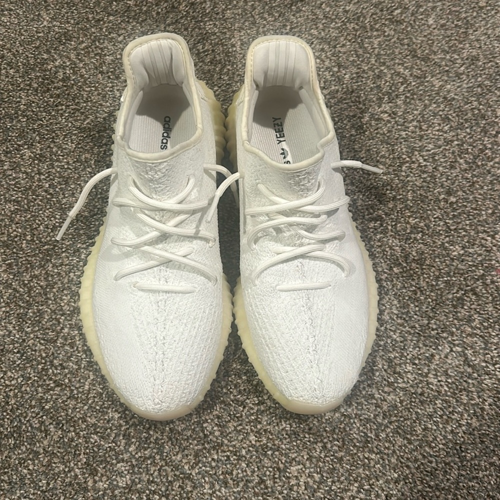 Yeezy 350 “Cream White” size 10.5